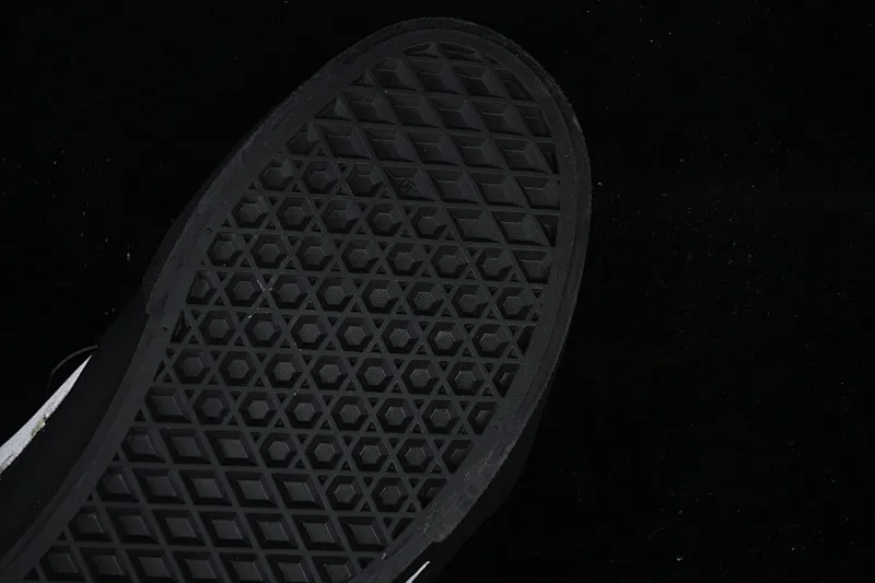 All categories Vans Vans series Vans Low Vans low-top Vans Knu-Skool Vr3 Vans low-top casual sports skateboard shoes VN0009QCBMA